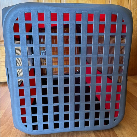 Sport Pet Pop-up Crate - Picture 3 of 11